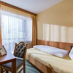 Harfenwirt #ski-in Ski-out Hotel