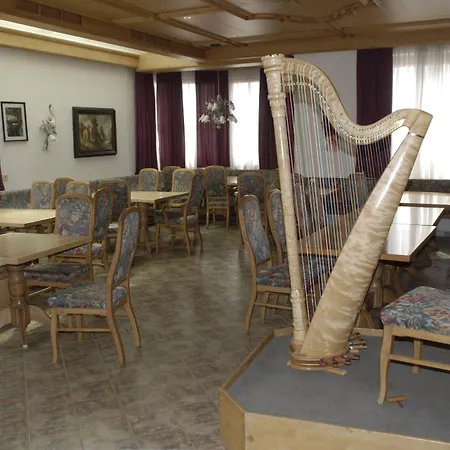 Harfenwirt #ski-in Ski-out Hotell 3*