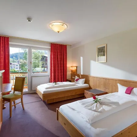 Harfenwirt #ski-in Ski-out Hotel 3*