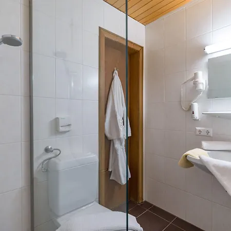 Harfenwirt #ski-in Ski-out Hotel